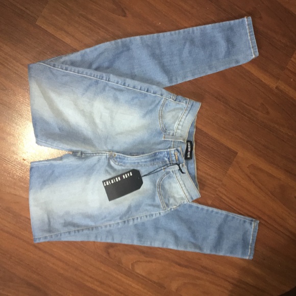Fashion Nova Classic High Waist Light Jean - Picture 3 of 6